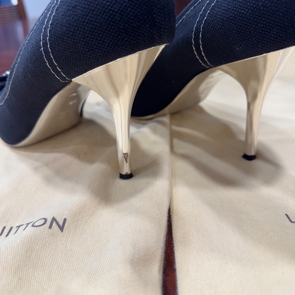 Louis Vuitton Black Canvas "That's LOVE Pump" - Picture 6 of 8